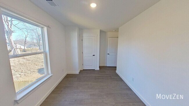 Building Photo - 16 Catawba Ave