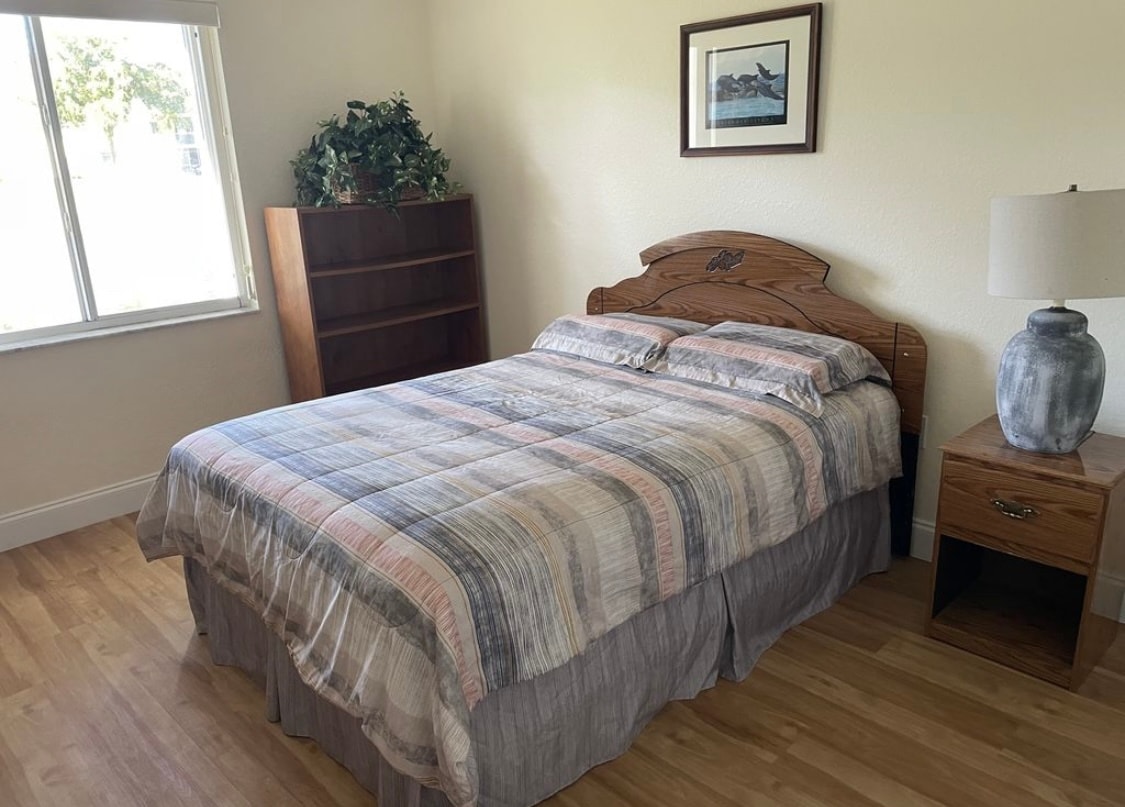 Building Photo - 8264 Key Royal Cir