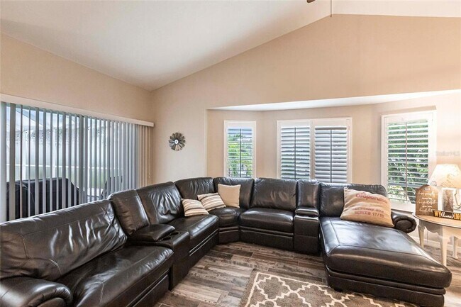 Building Photo - 1503 Suzi St