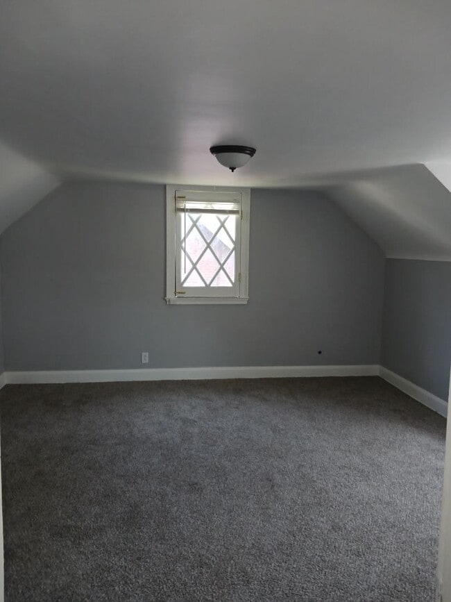 Building Photo - 322 E Midlothian Blvd