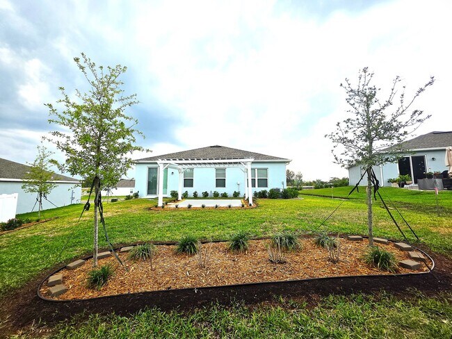 Building Photo - OOH-LA-LA ! Vero Beach Rentals. Vero Beach Rent, LLC and Property Management Company