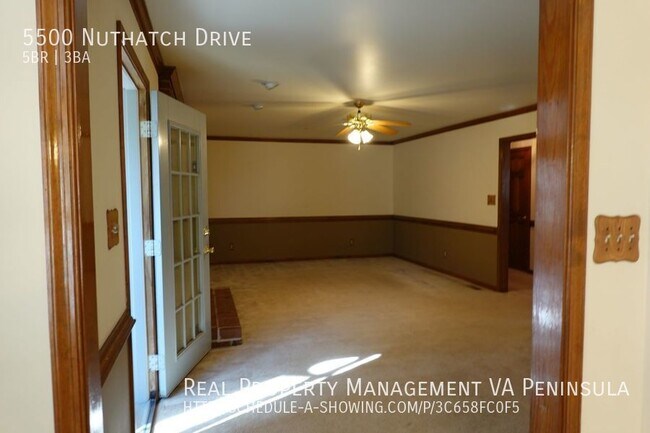 Building Photo - Spacious 5 bedrooms house in Rolling Woods...