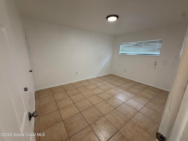 Building Photo - 180 Minna Ln