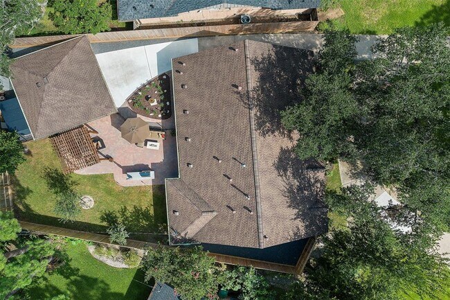 Building Photo - 1615 Maux Dr