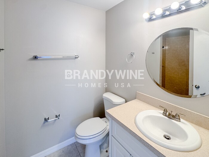 Building Photo - 805 Sprucewood Ln