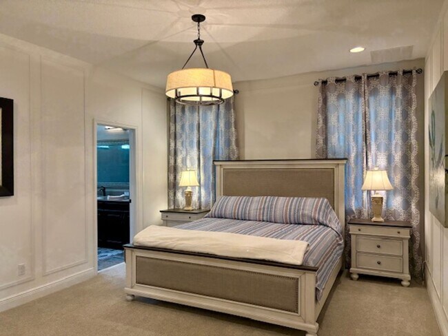 Building Photo - Gorgeous 3-bedroom Model Home in 55+ Commu...