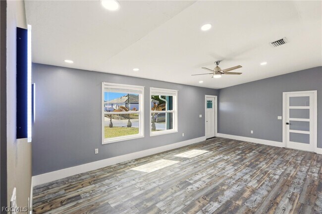 Building Photo - 3404 2nd St SW