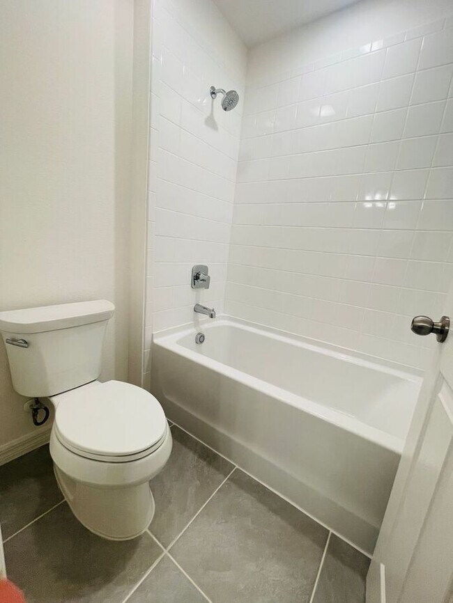 Building Photo - Coming Soon!!!-Blue Springs Reserve-180 Glass Onion Dr Groveland, FL 34737