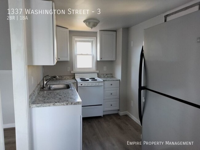 Building Photo - 1337 Washington St