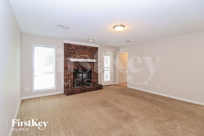 Building Photo - 2079 McGehee Cove
