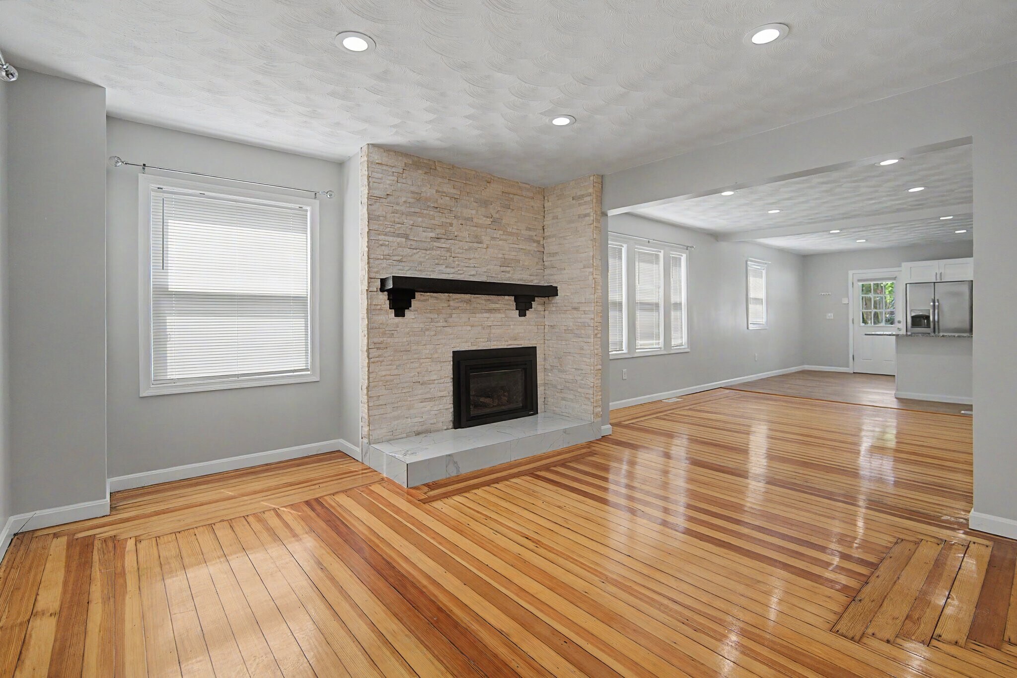 Building Photo - 48 Audubon Ave
