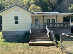 Building Photo - 105 Ocala Ct