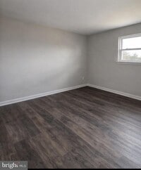 Building Photo - 212 Woodlawn Ave