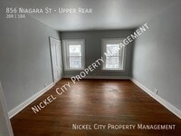 Building Photo - 856 Niagara St