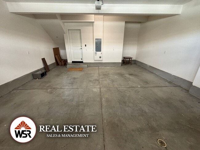 Building Photo - Stunning 4 Bedroom Townhome in the Heart of Chino Hills