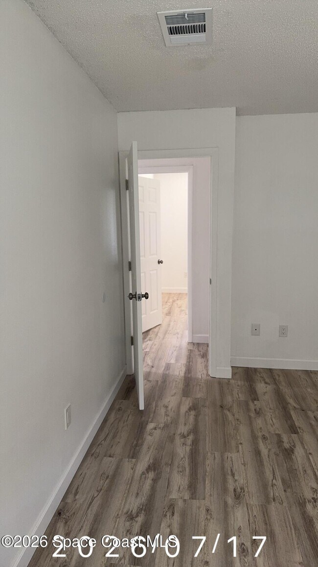 Building Photo - 1418 Paley Cir SE
