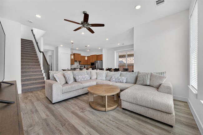 Building Photo - 6118 Waterman Lk Ln