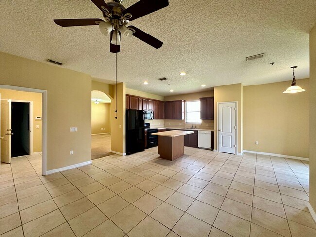 Building Photo - Beautiful 4-Bedroom Home near Lake Nona!