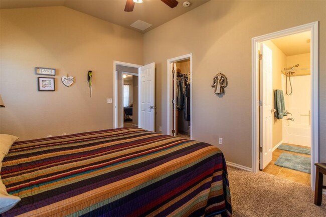 Building Photo - 900 Switzerland Ave