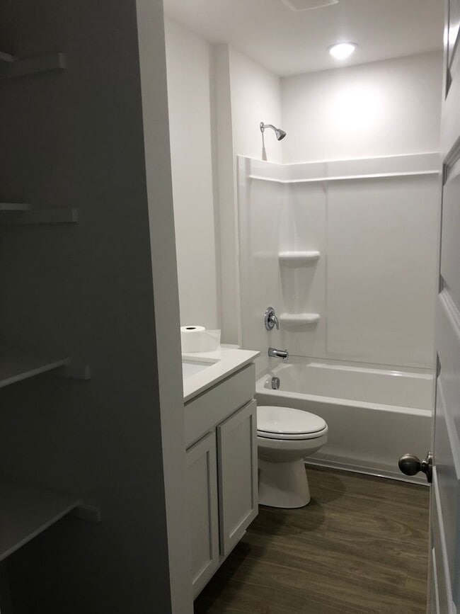 Building Photo - Rare 4 Bedroom For Rent
