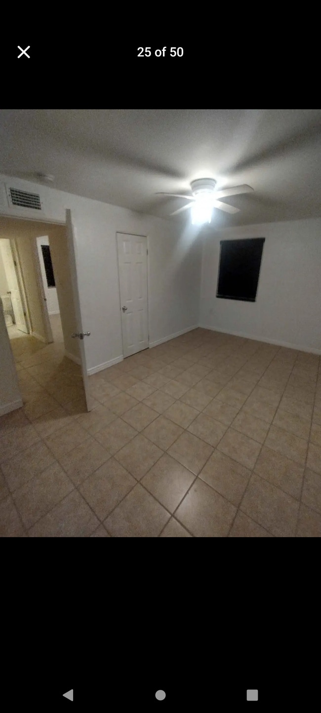 Building Photo - 635 N Nova Rd