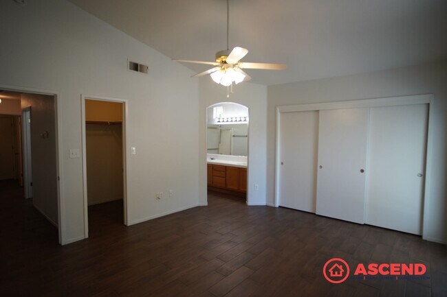 Building Photo - Charming 3-Bedroom Home in the Akers & Berkshire Area!