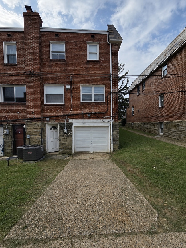 Building Photo - 8535 Michener Ave