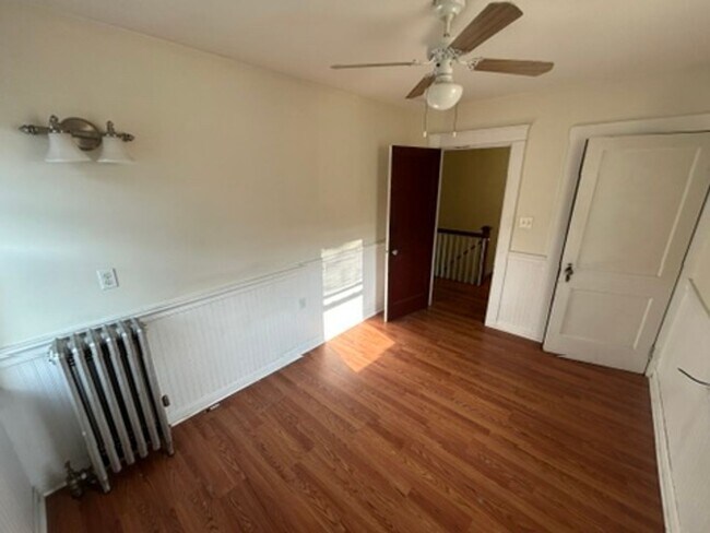 Building Photo - Alsace St #204 Manchester NH