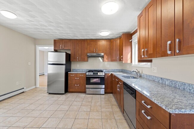 Building Photo - 88 Pearl St