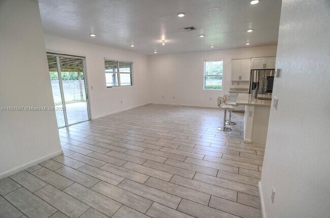Building Photo - 30600 SW 193rd Ave