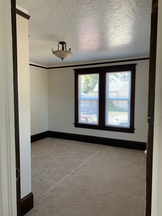 Bedroom1 - 304 W Illinois St