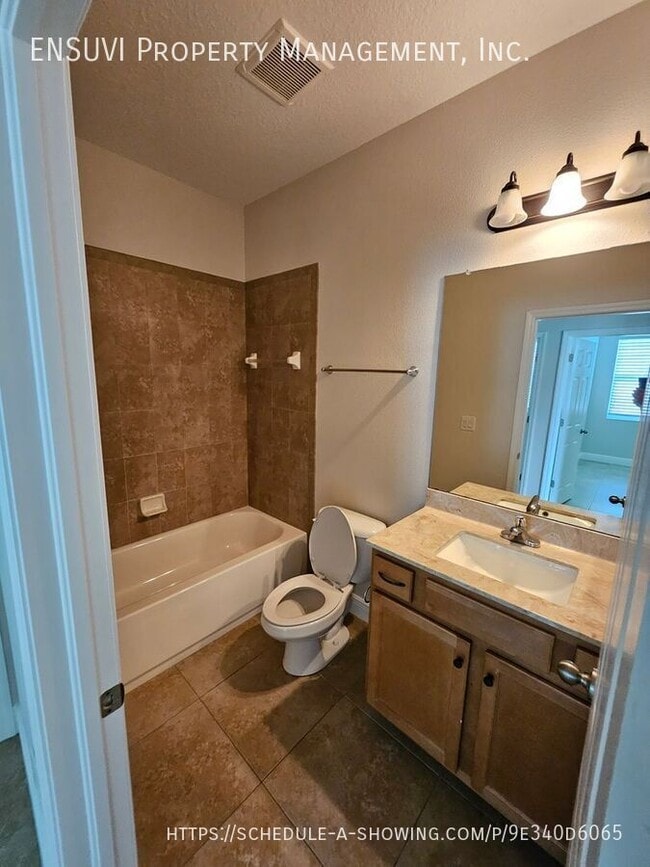 Building Photo - 3825 Milflores Dr