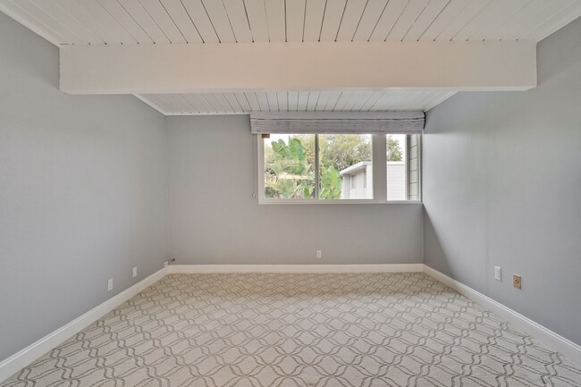 Building Photo - Welcome Home!!! Great Santa Clara Pomeroy ...