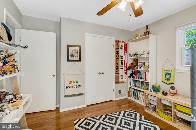 Building Photo - 4509 Twinbrook Rd