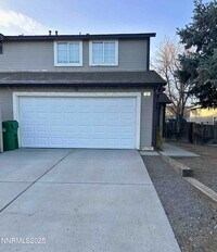 Building Photo - 1725 Catham Ln