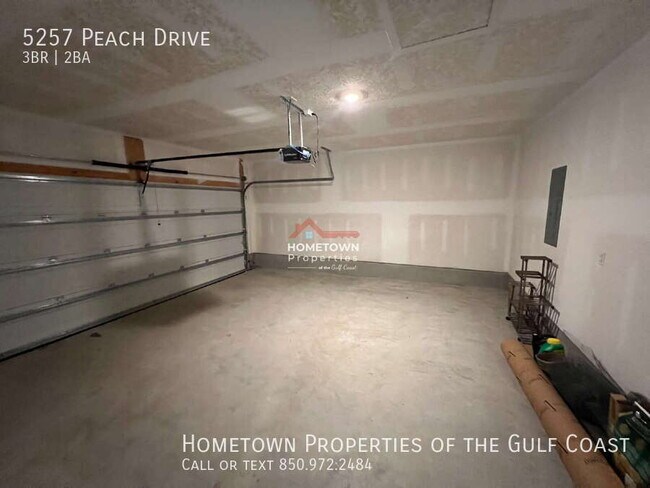 Building Photo - 5257 Peach Dr