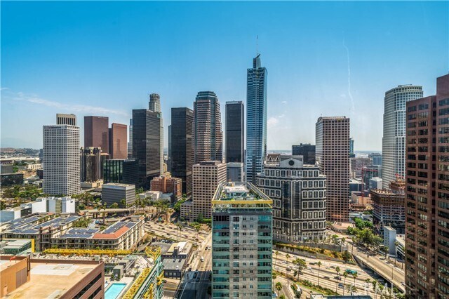 Building Photo - 1100 Wilshire Blvd