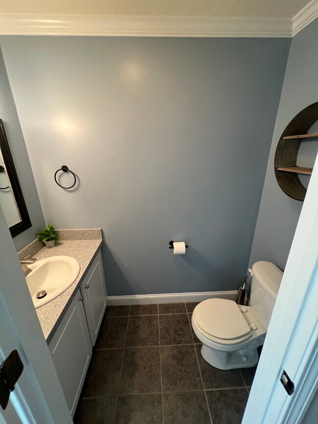 Building Photo - 10 Juneberry Ln