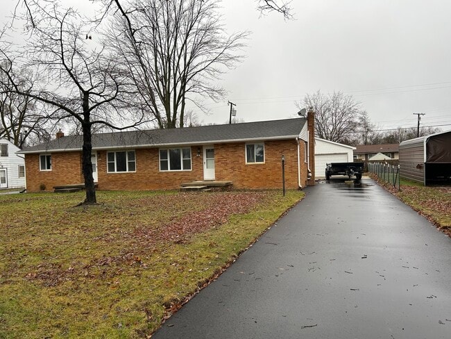 Building Photo - 60 Jennings Rd