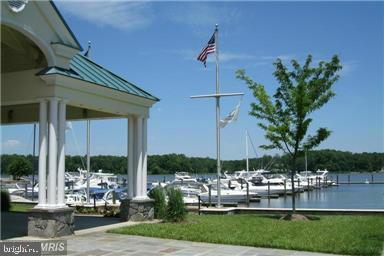 Building Photo - 724 Vestal St