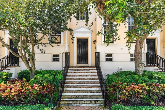 Primary Photo - 75 NE 5th Ave