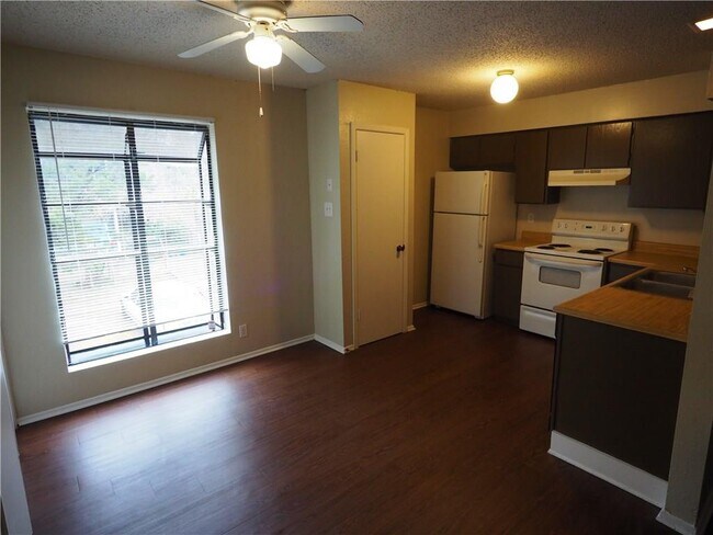 Building Photo - 4303 Acropolis Ct