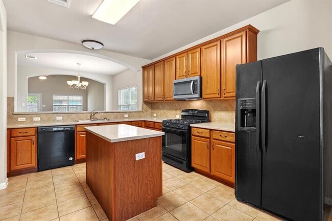 Building Photo - 4489 Western Lake Dr