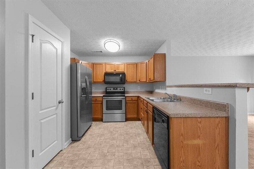 Building Photo - 255 Magnolia Gardens Walk
