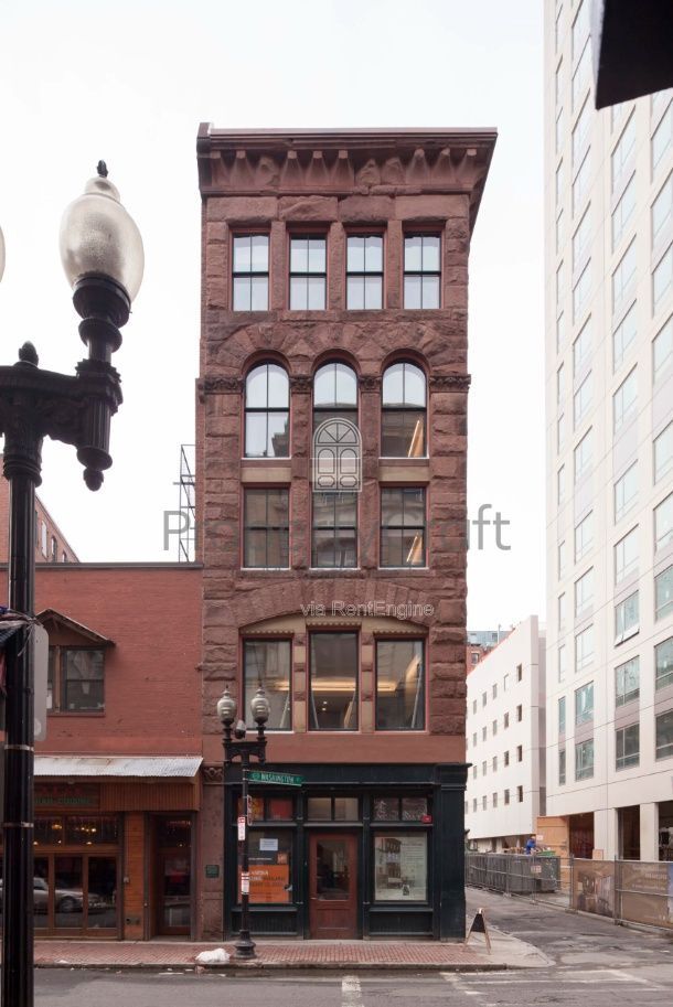 Building Photo - 8 Lagrange St