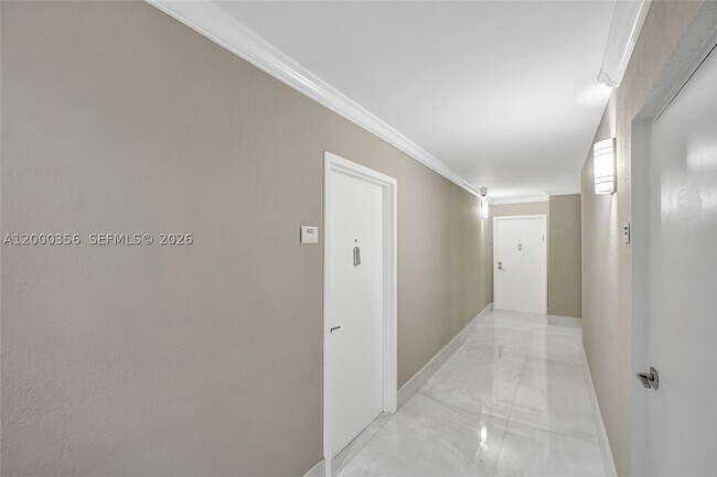 Building Photo - 2401 S Ocean Dr