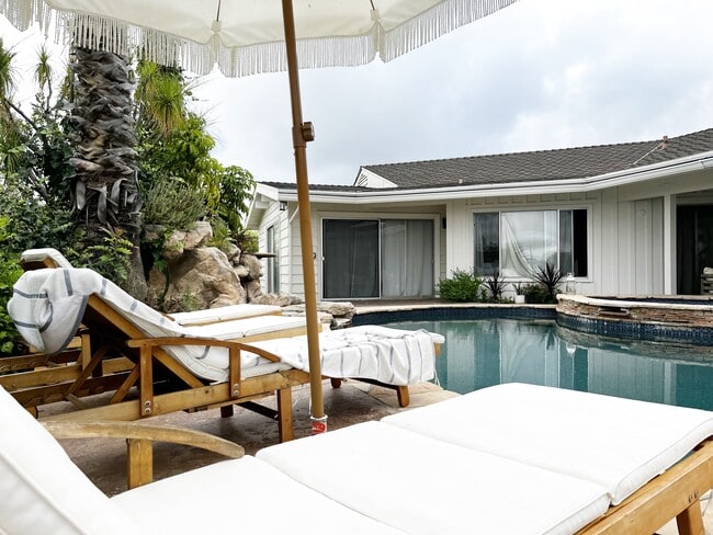 Building Photo - 4067 Cody Rd