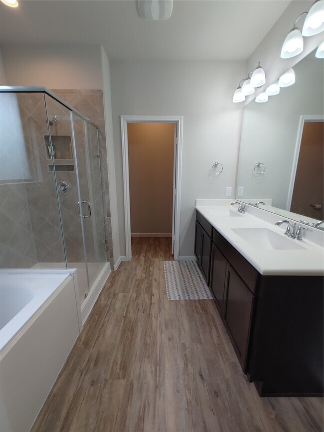 Building Photo - 6206 Blue Coast Ln