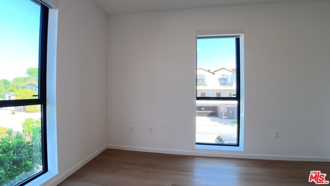 Building Photo - 5119 Colfax Ave