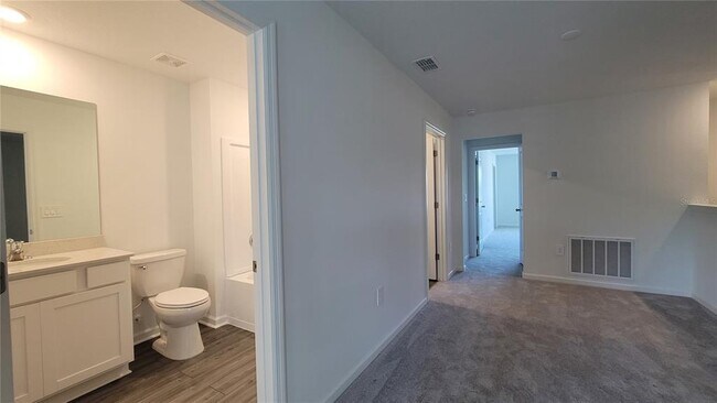Building Photo - 14428 NW 164th Rd